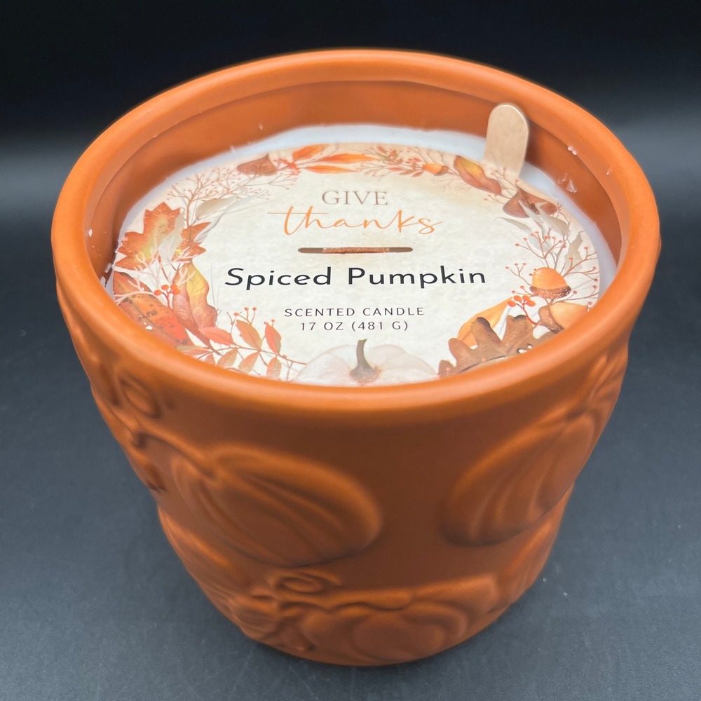 Old East Main Co Spiced Pumpkin Scented Candle 17oz Wood Wick Orange Ceramic Jar